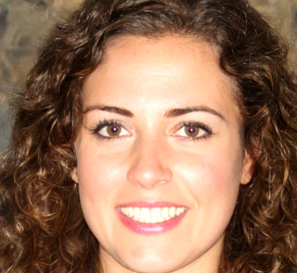 Senior Marktanalystin Elisa Hoffman